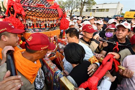 壓轎金放房間|大甲媽祖